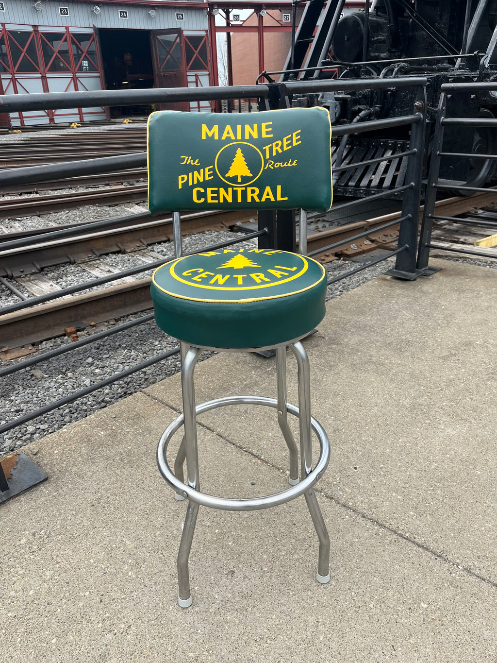MAINE CENTRAL YARD MASTER TRAIN SEAT