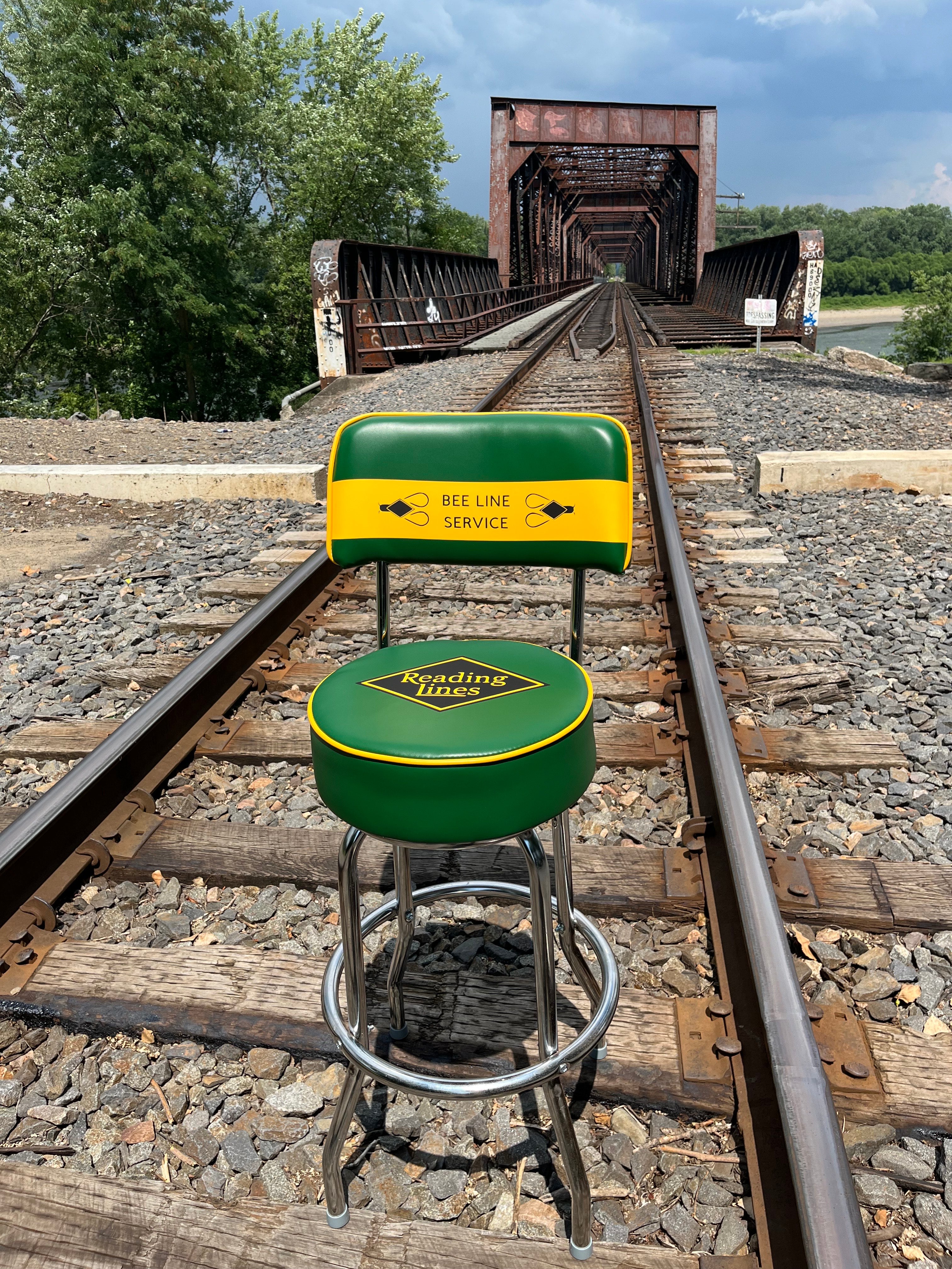 READING LINES (BEE LINE SERVICE) YARD MASTER SEAT